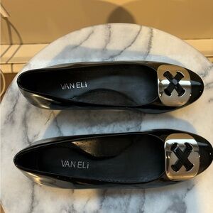 Vaneli Womens shoes Sabine style black NWT size 7N